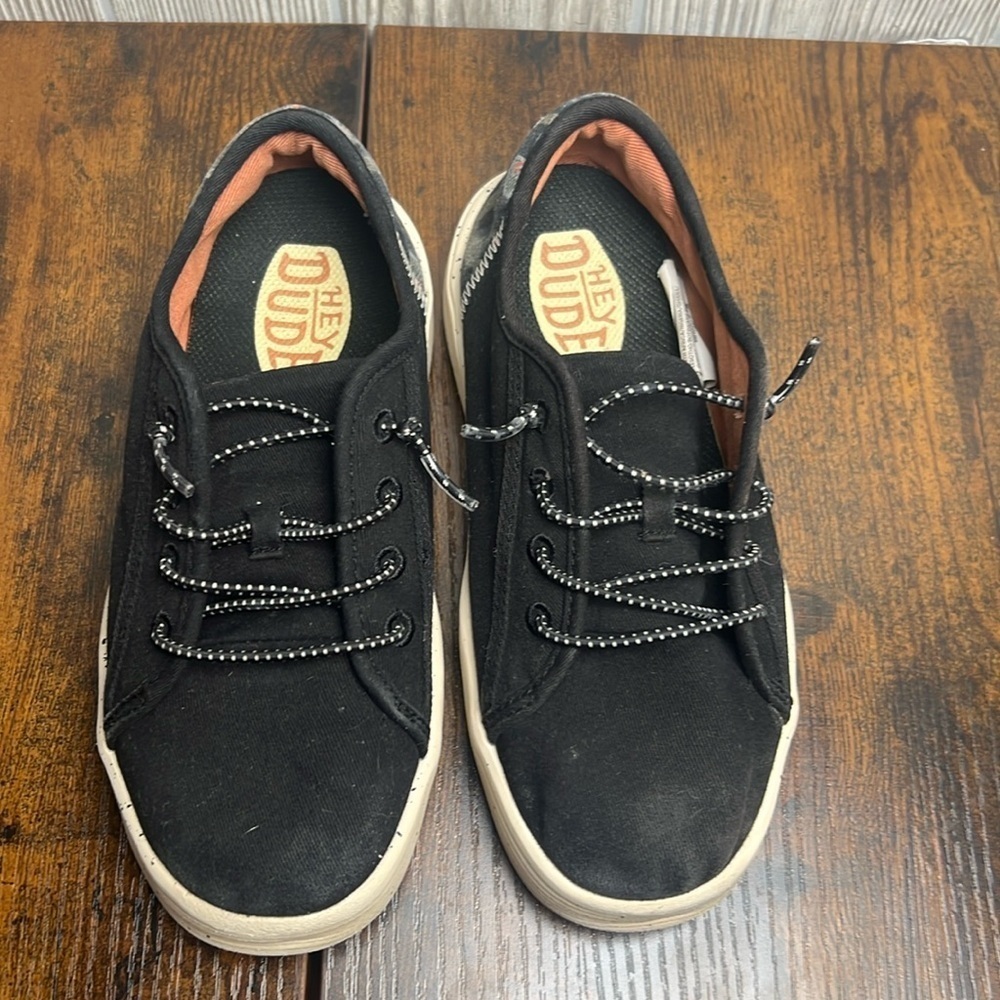 HEYDUDE youth Cody Slip On Sneakers Comfortable & Light-Weight Size 1
